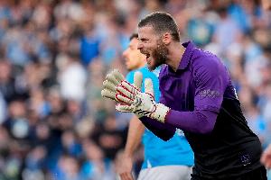 九游官网-德赫亚：我想问个问题，转会窗该在赛季开始前关闭吗？