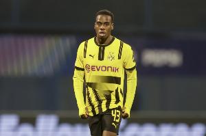 九游官网-德媒：吉滕斯已在探寻转会选择 曼联蓝军红军热刺有意&amp;拜仁机会小