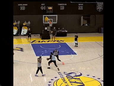 九游通道-宣布了！暂时退出NBA！打爆湖人全队的天才前锋